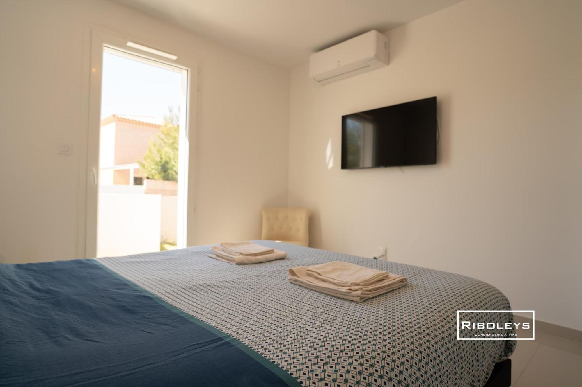 Grand T3 Neuf Climatise Avec Wifi A 100M De La Plage Vias Exterior foto