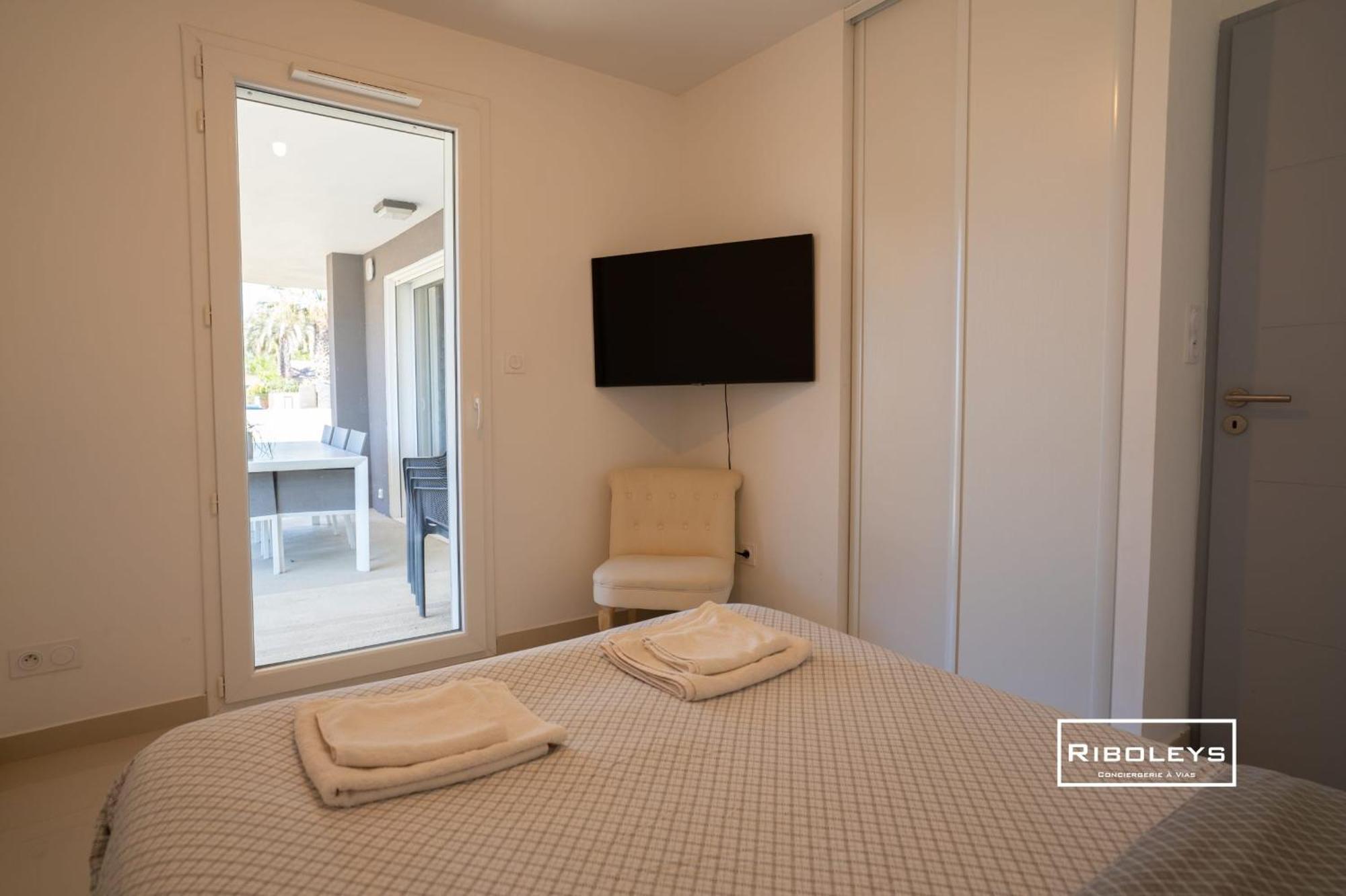 Grand T3 Neuf Climatise Avec Wifi A 100M De La Plage Vias Exterior foto