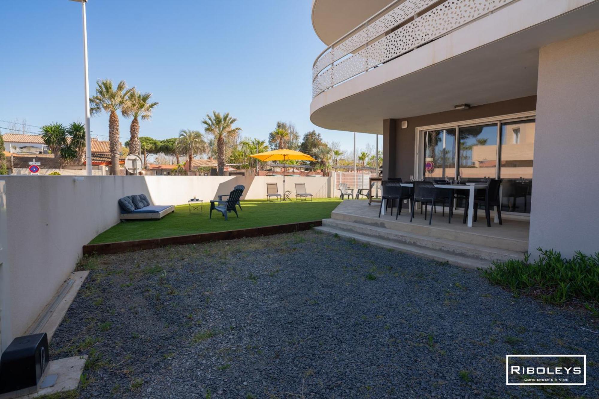 Grand T3 Neuf Climatise Avec Wifi A 100M De La Plage Vias Exterior foto