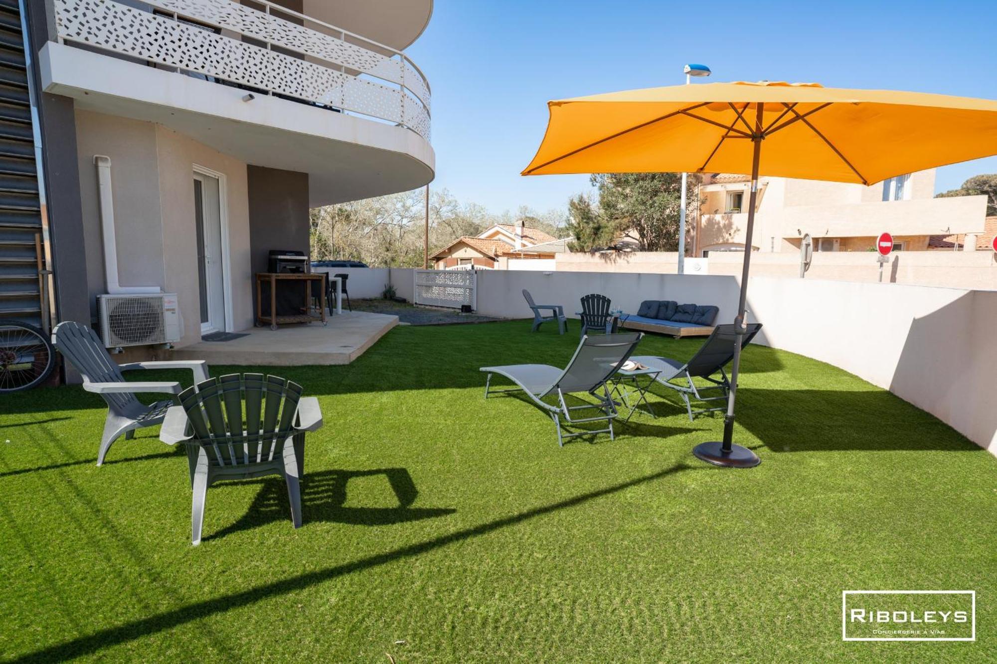 Grand T3 Neuf Climatise Avec Wifi A 100M De La Plage Vias Exterior foto