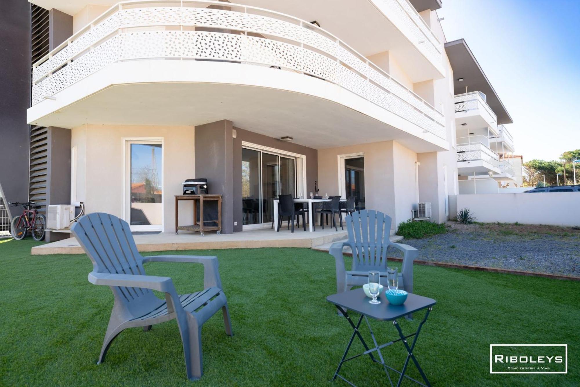 Grand T3 Neuf Climatise Avec Wifi A 100M De La Plage Vias Exterior foto